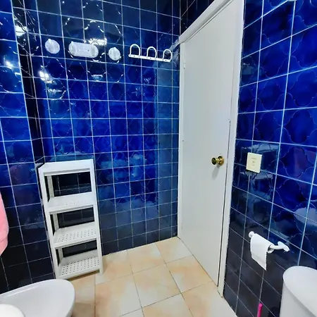 Habitación en casa particular En Mi Piso Del Centro De Huelva